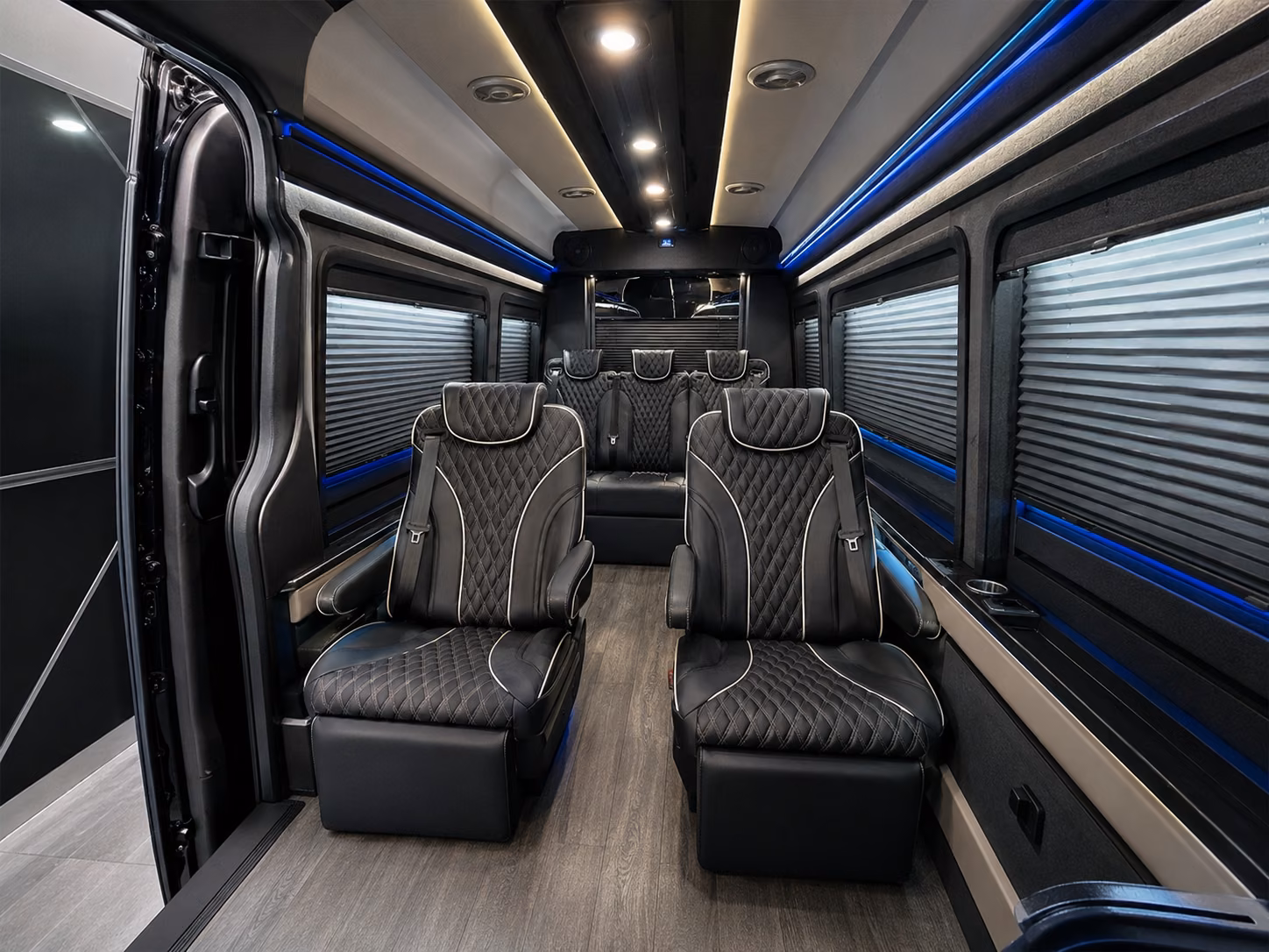airport shuttle buses between midland and odessa
