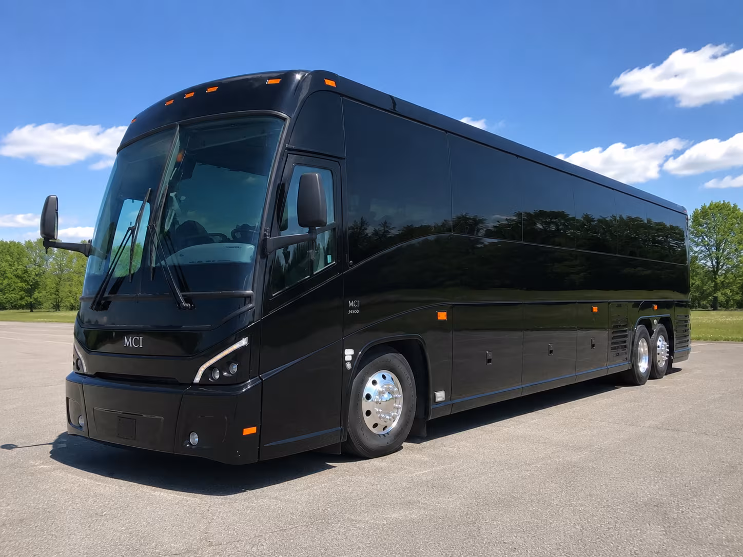 buses for airport transfers from midland international air space port