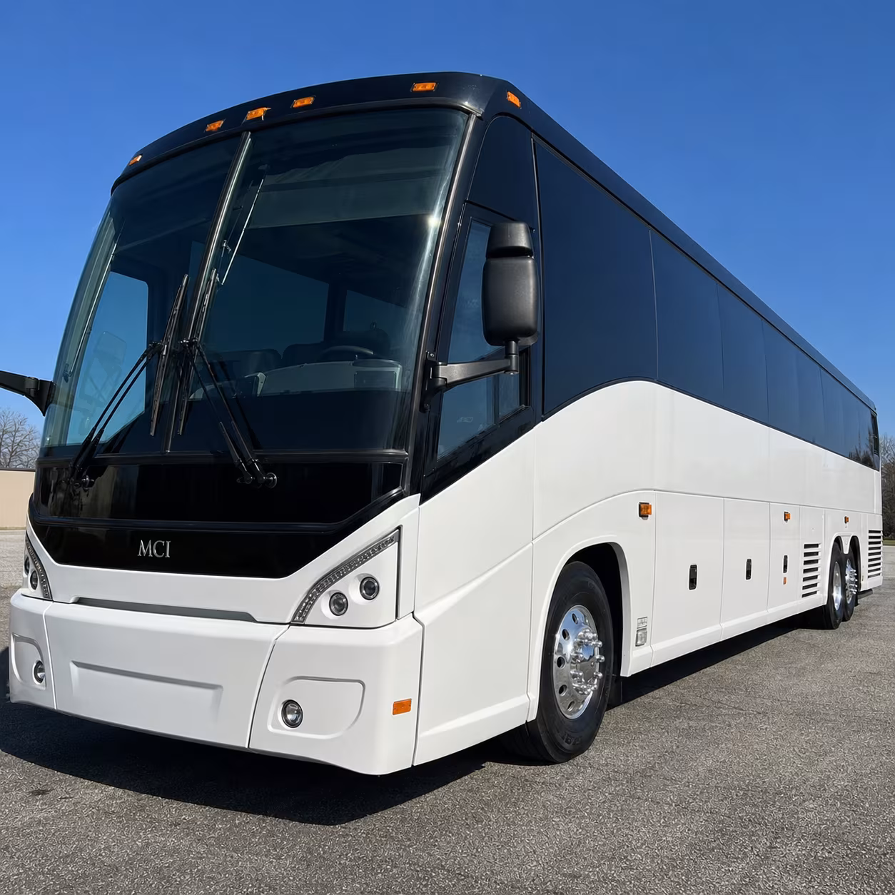 hotel and convention center shuttle buses to and from maf