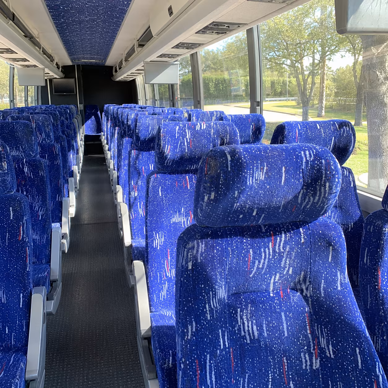 how the distance and duration of your trip affect charter bus rates